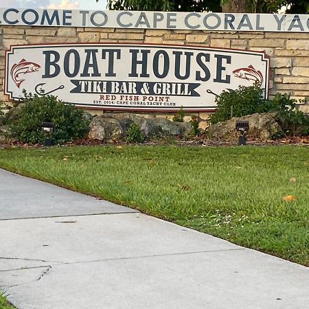This Homestay Oasis Is The Cape'S Best Place To Stay Cape Coral Kültér fotó