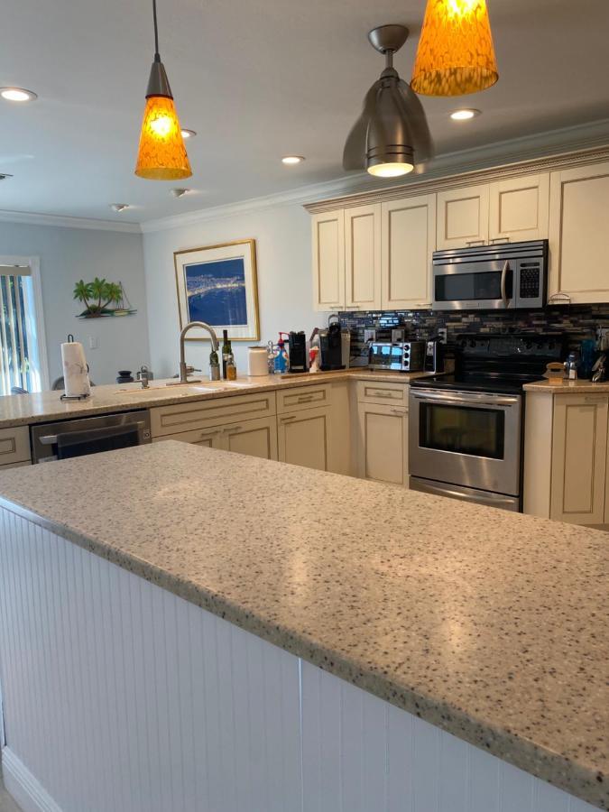 This Homestay Oasis Is The Cape'S Best Place To Stay Cape Coral Kültér fotó