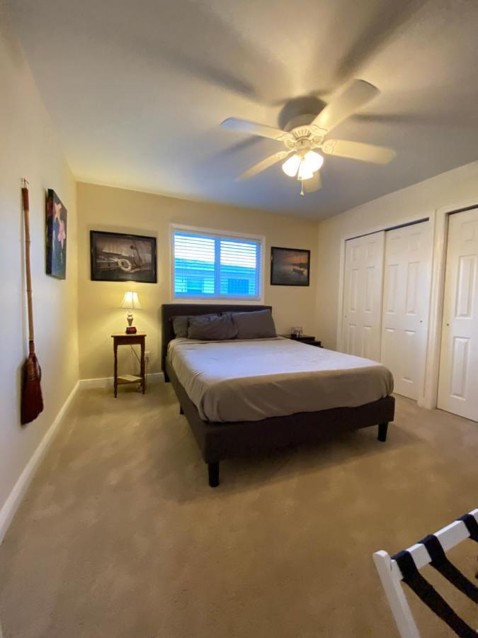 This Homestay Oasis Is The Cape'S Best Place To Stay Cape Coral Kültér fotó