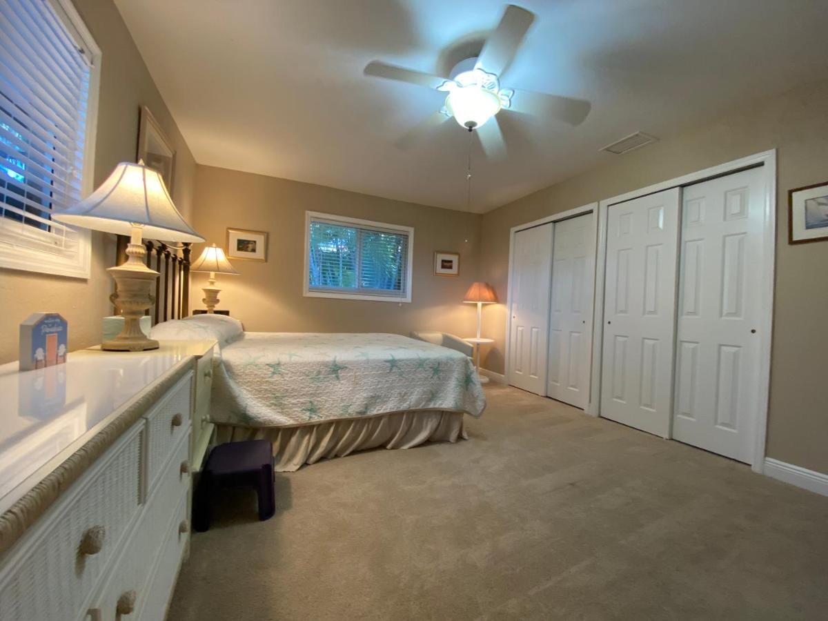 This Homestay Oasis Is The Cape'S Best Place To Stay Cape Coral Kültér fotó